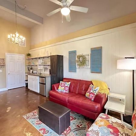 Haven At Hazel~Downtown Bungalow Demorest Exterior foto