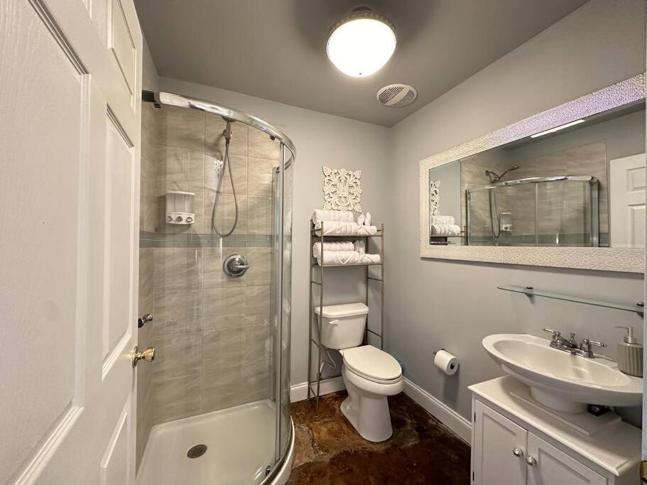 Haven At Hazel~Downtown Bungalow Demorest Exterior foto